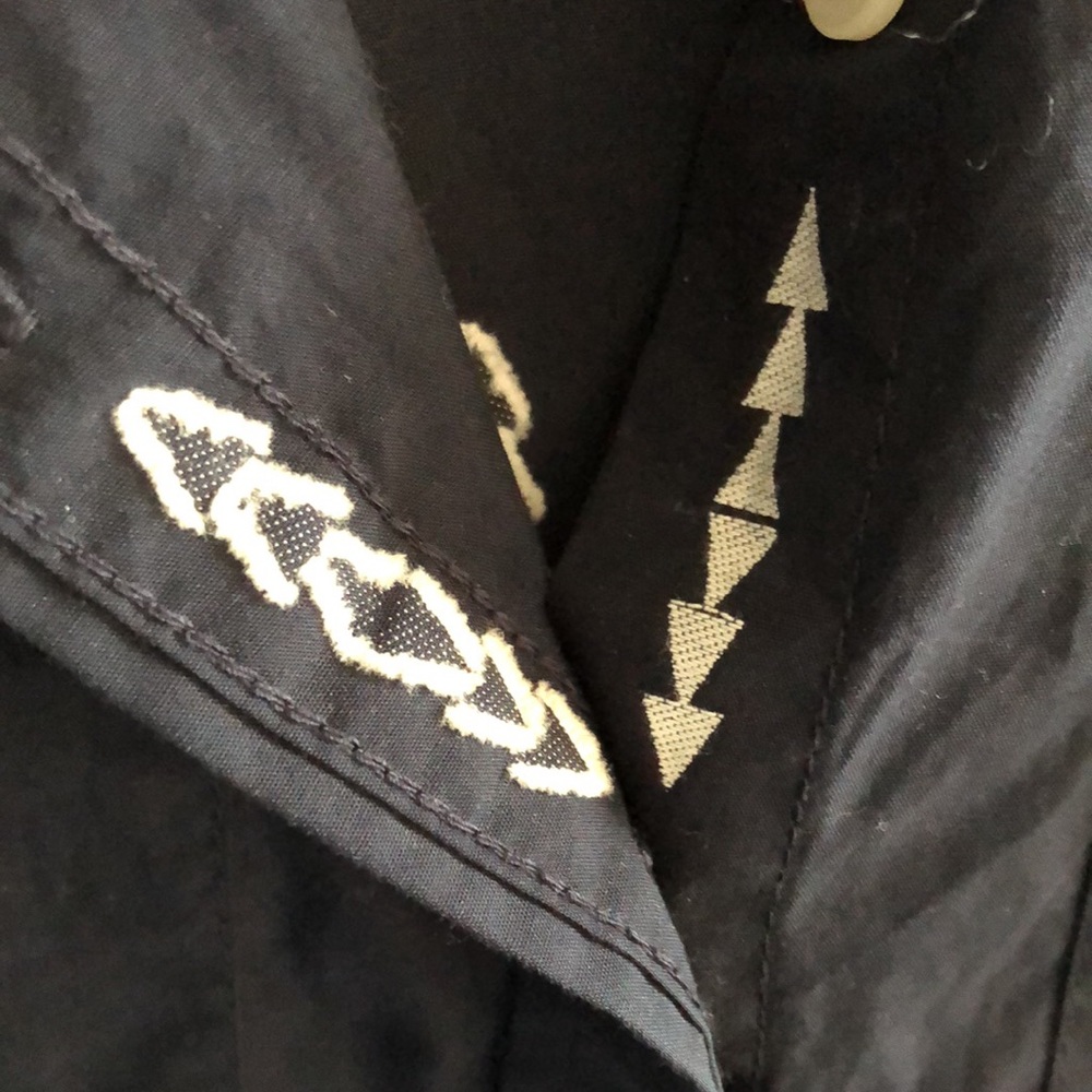 Pendleton Womens Black Arrow Pattern Shirt Sz S S… - image 5